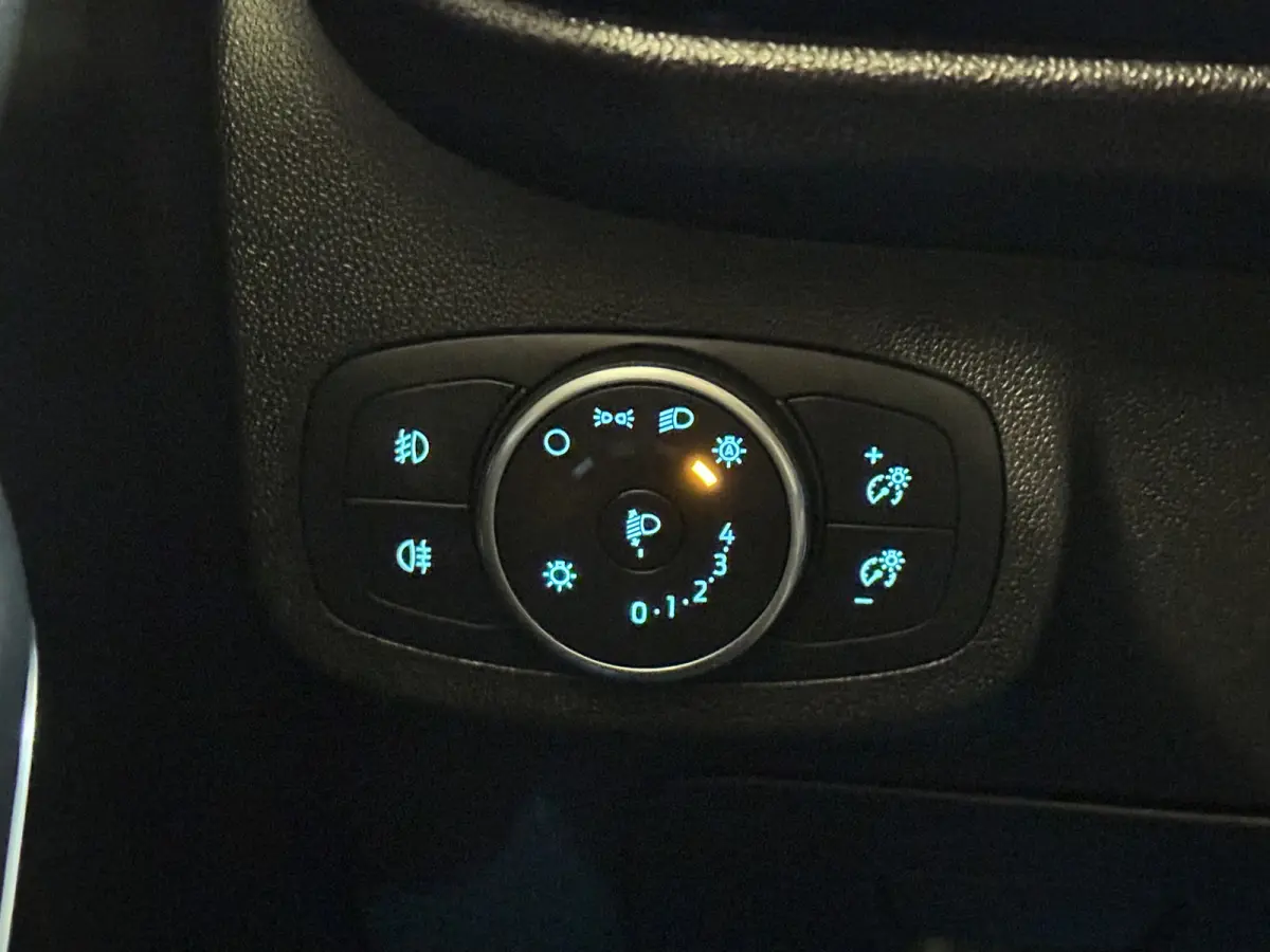1.0 EcoBoost 101 PK TITANIUM 1e eigenaar NAVI/LED/CRUISE