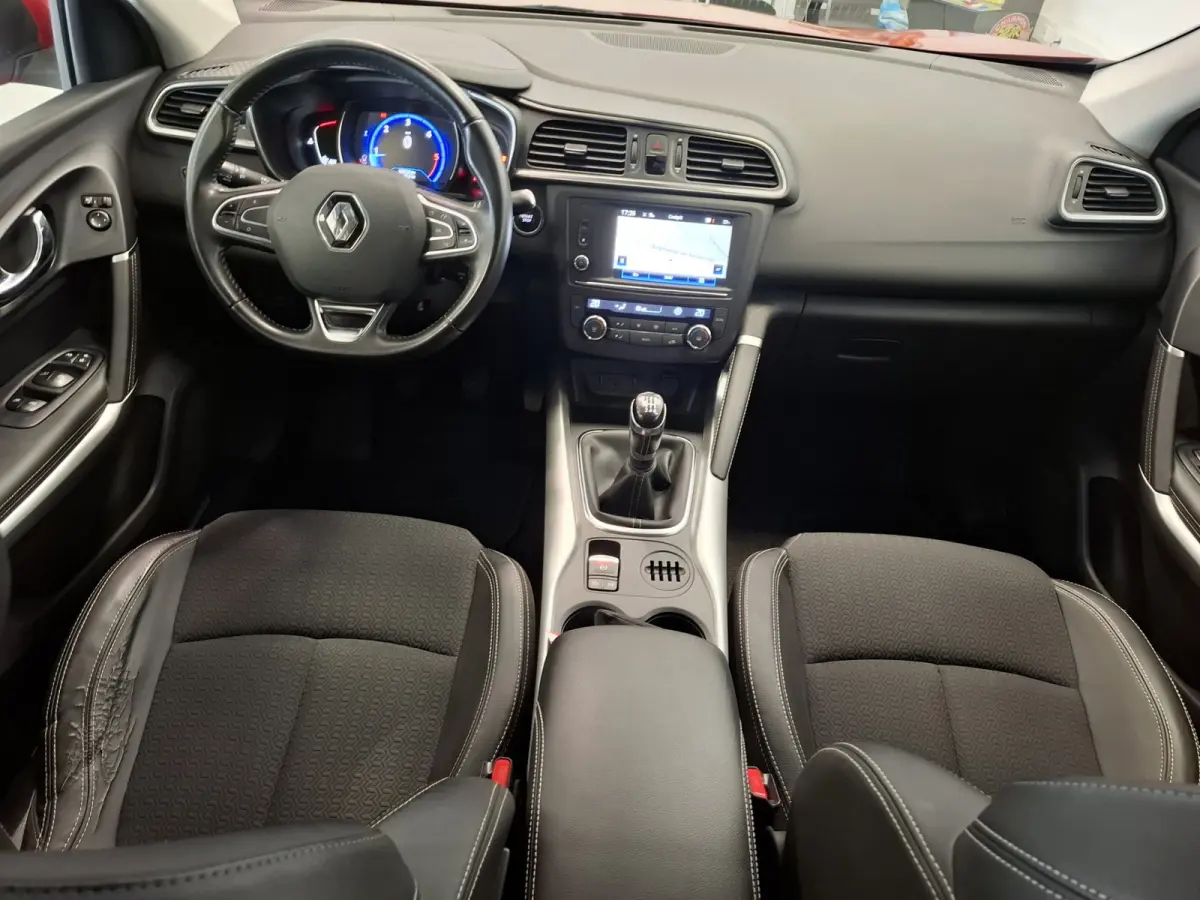 1.5 dCi Intens Trekhaak Navigatie Leder Euro 6