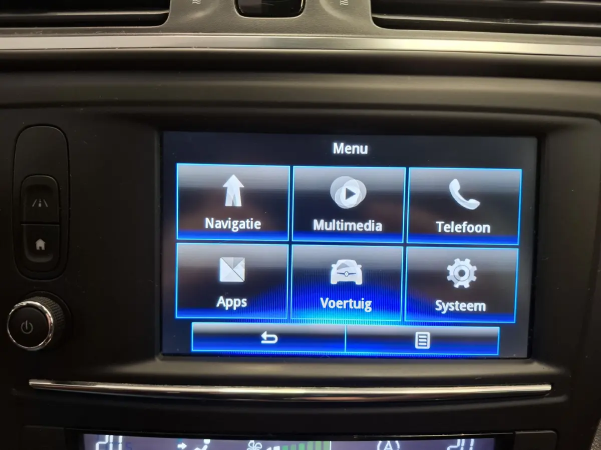 1.5 dCi Intens Trekhaak Navigatie Leder Euro 6