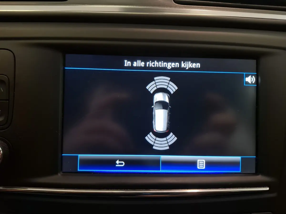 1.5 dCi Intens Trekhaak Navigatie Leder Euro 6