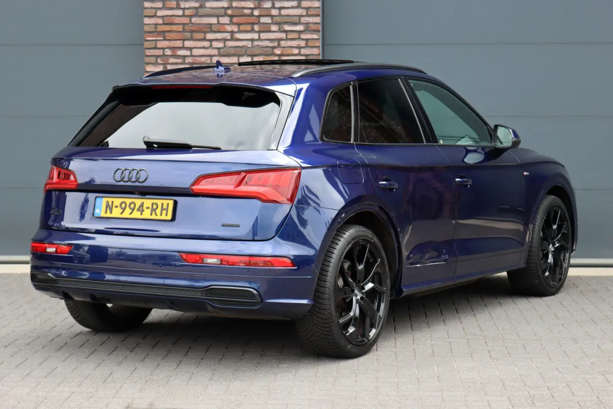 3.0 TDI Quattro Sport S Line Black Edition | Luchtvering | Bang&Olufsen | ACC | Nappa Leder | Memory | Surround Camera | Stoelverwarming V+A | Panoramadak |