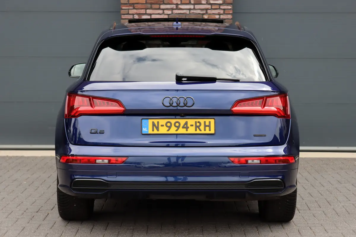 3.0 TDI Quattro Sport S Line Black Edition | Luchtvering | Bang&Olufsen | ACC | Nappa Leder | Memory | Surround Camera | Stoelverwarming V+A | Panoramadak |