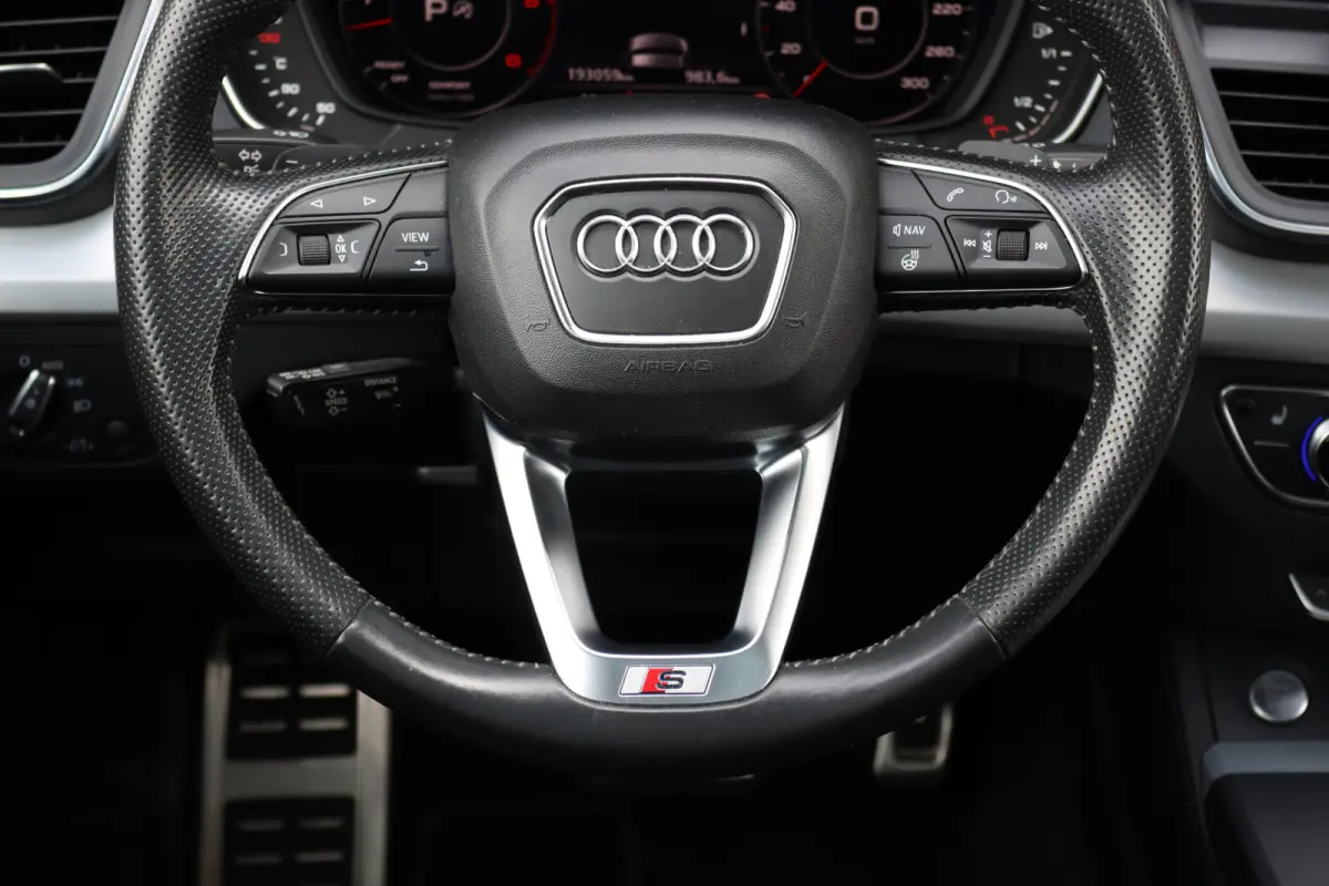 3.0 TDI Quattro Sport S Line Black Edition | Luchtvering | Bang&Olufsen | ACC | Nappa Leder | Memory | Surround Camera | Stoelverwarming V+A | Panoramadak |