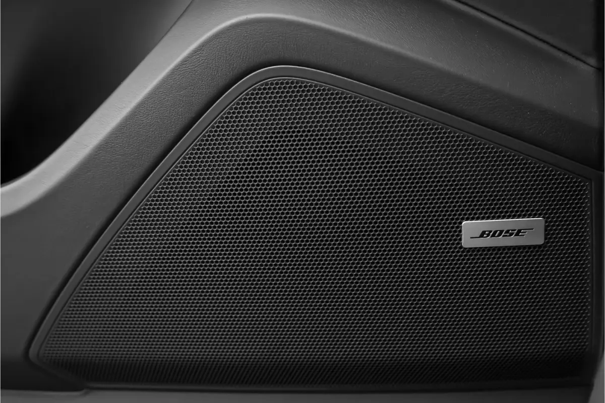 3.0 E-Hybrid Sport Design Pano ACC Stoelventilatie 18-wegs Bose 22"