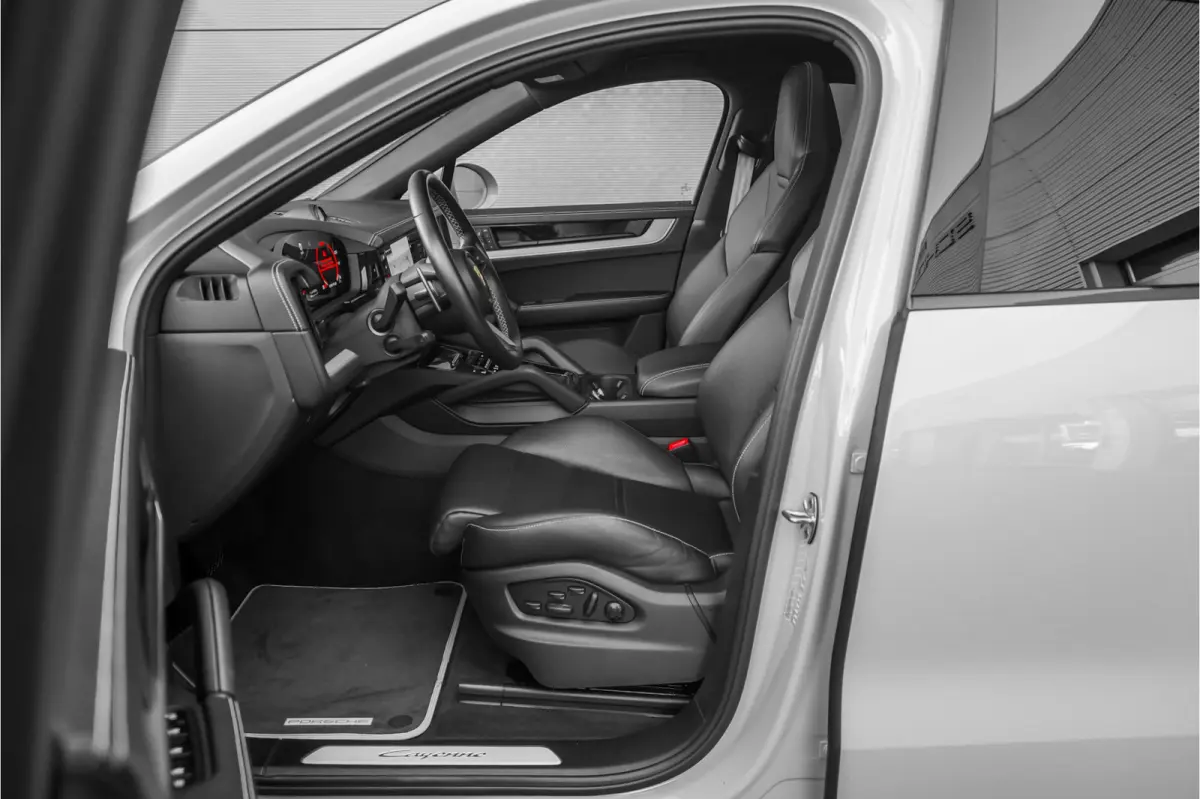 3.0 E-Hybrid Sport Design Pano ACC Stoelventilatie 18-wegs Bose 22"