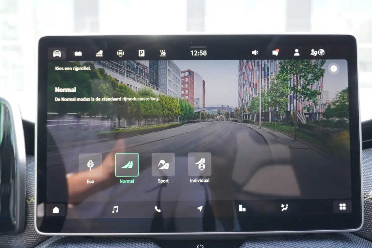 1.5 TSI 204pk PHEV Business Edition | Panoramadak | Trekhaak | Rondomzicht Camera