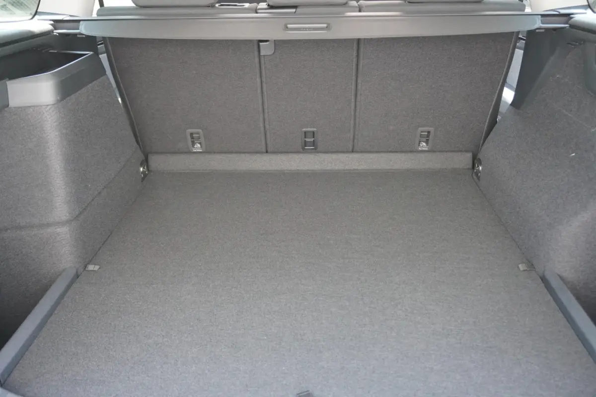 1.5 TSI 204pk PHEV Business Edition | Panoramadak | Trekhaak | Rondomzicht Camera