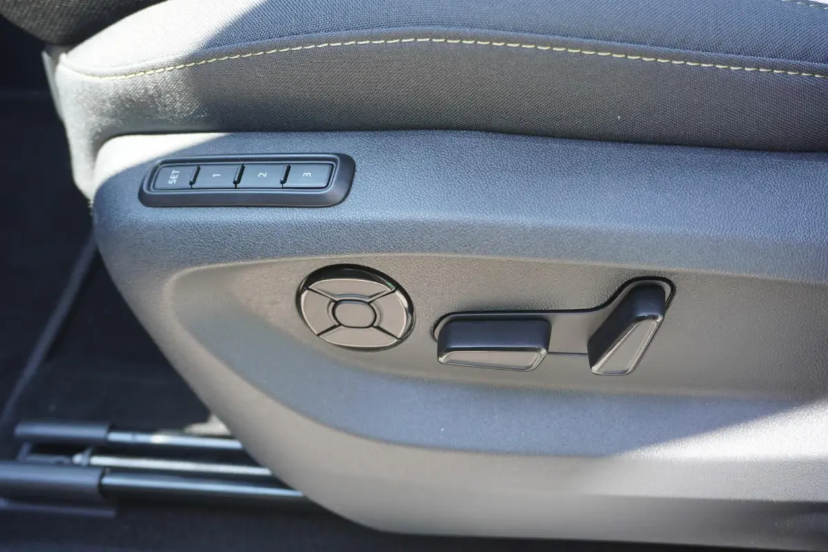 1.5 TSI 204pk PHEV Business Edition | Panoramadak | Trekhaak | Rondomzicht Camera