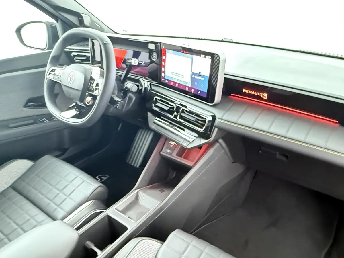 Iconic "plein sud" 150 Pk comfort range | pack advanced driving assist | Harman Kardon |