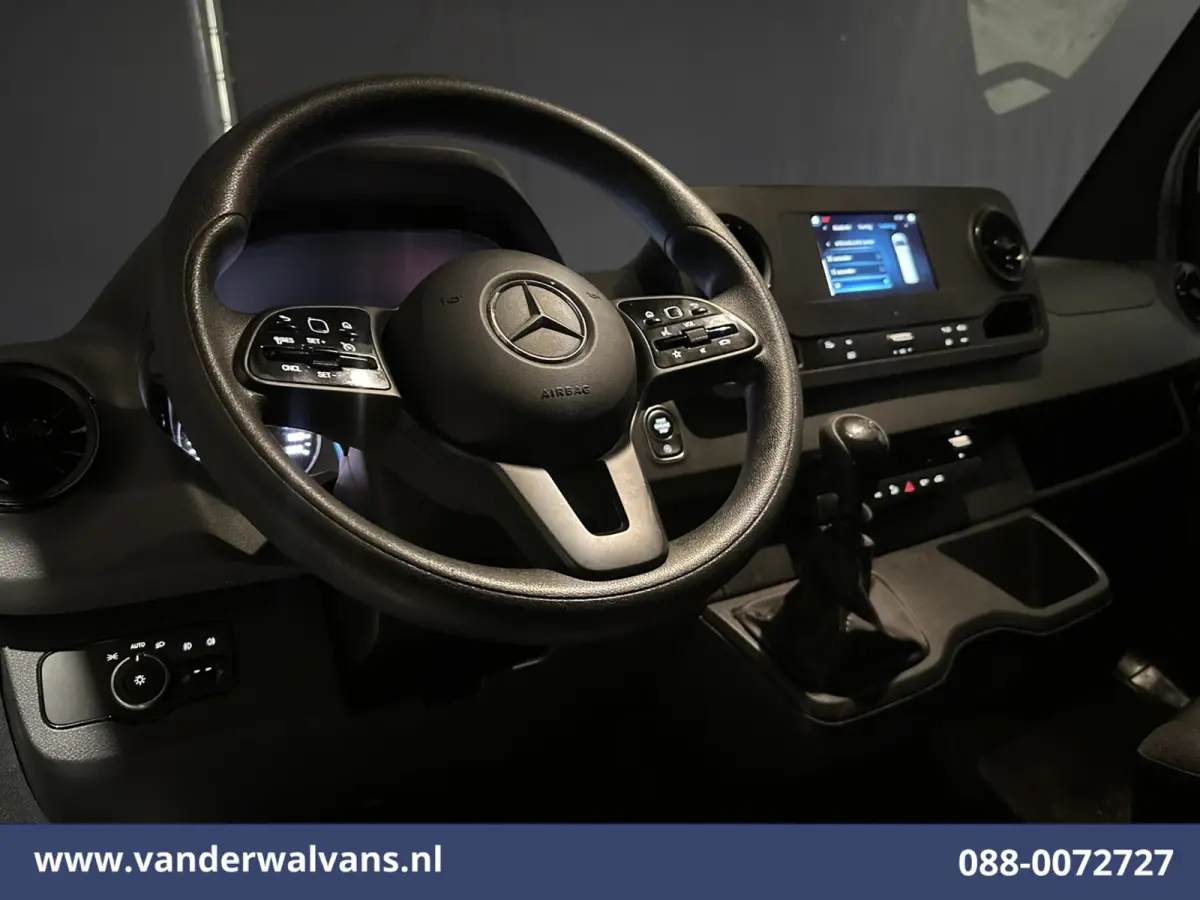 317 CDI 170pk L2H2 Euro6 Airco | 360 graden Camera | Apple Carplay | Cruisecontrol | Stoelverwarming Android Auto, Chauffeursstoel, Parkeersensoren, Bijrijdersbank