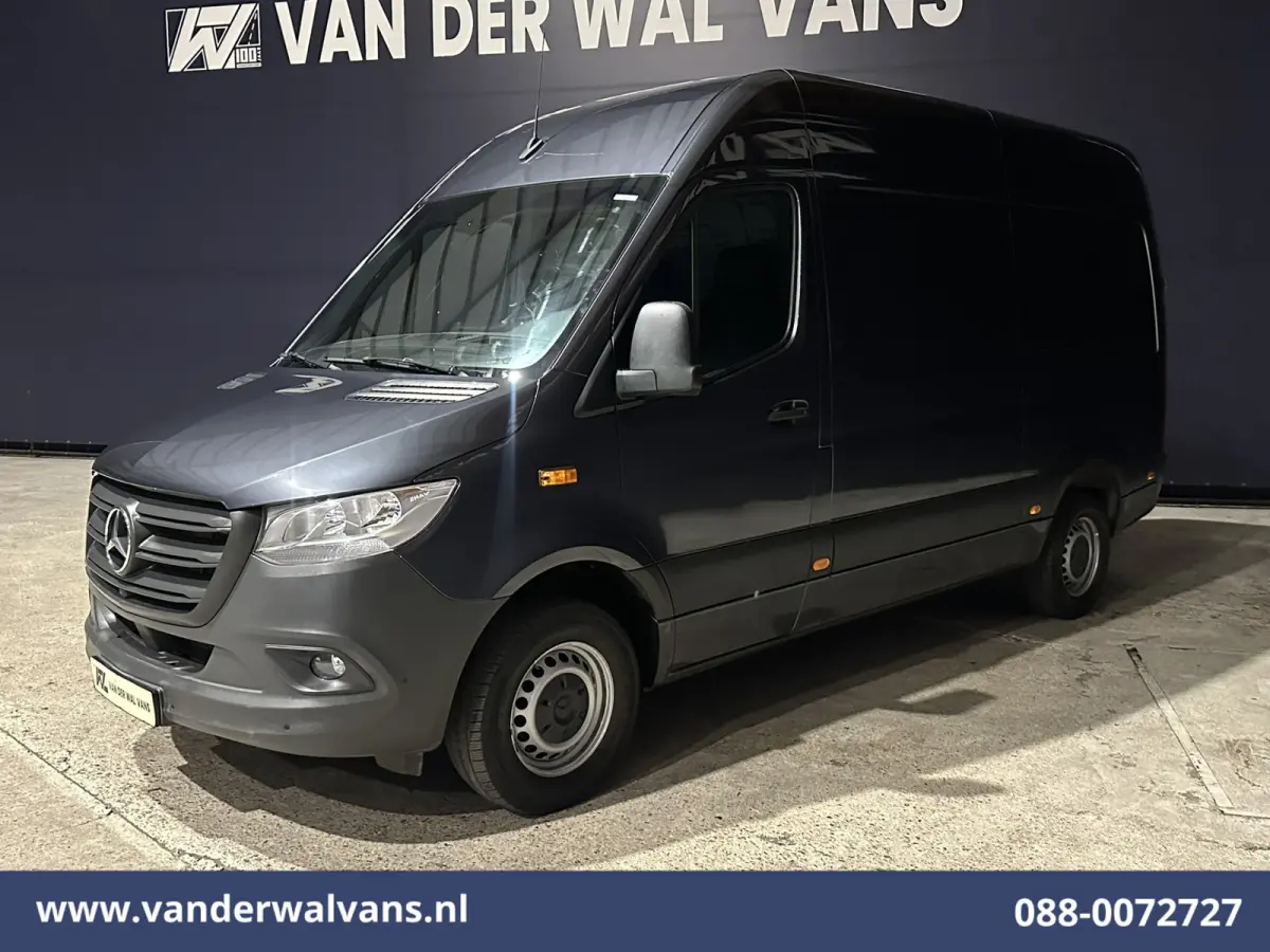 317 CDI 170pk L2H2 Euro6 Airco | 360 graden Camera | Apple Carplay | Cruisecontrol | Stoelverwarming Android Auto, Chauffeursstoel, Parkeersensoren, Bijrijdersbank