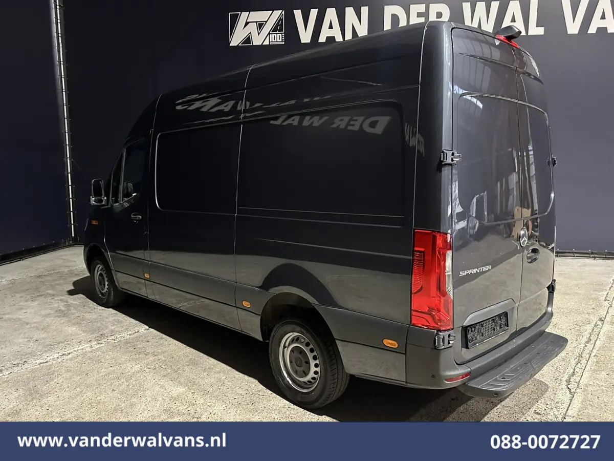 317 CDI 170pk L2H2 Euro6 Airco | 360 graden Camera | Apple Carplay | Cruisecontrol | Stoelverwarming Android Auto, Chauffeursstoel, Parkeersensoren, Bijrijdersbank