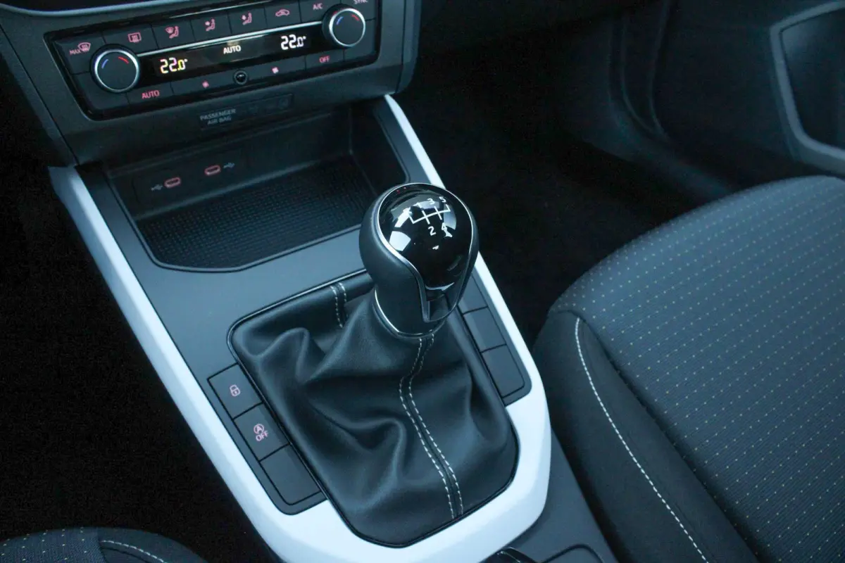 1.0 EcoTSI 95pk Style | 16" Velgen | Apple Carplay/Android Auto