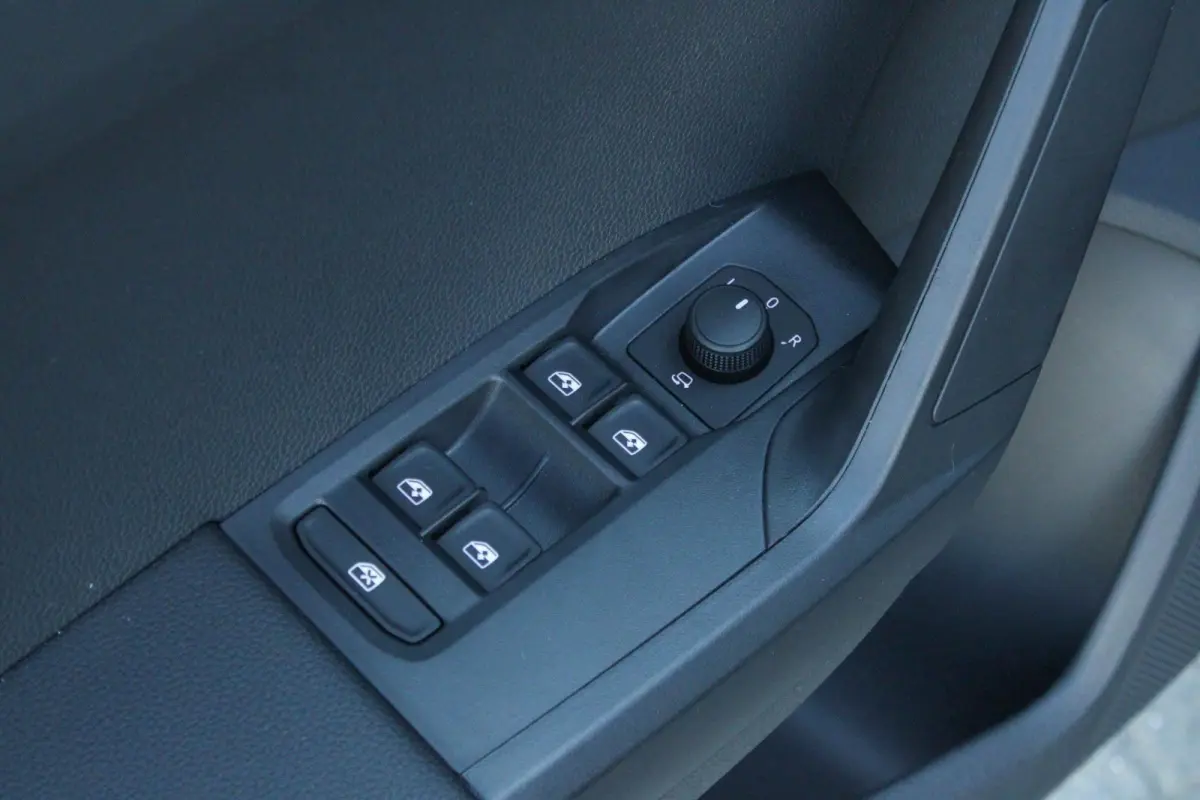 1.0 EcoTSI 95pk Style | 16" Velgen | Apple Carplay/Android Auto