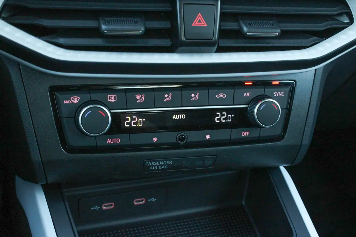 1.0 EcoTSI 95pk Style | 16" Velgen | Apple Carplay/Android Auto