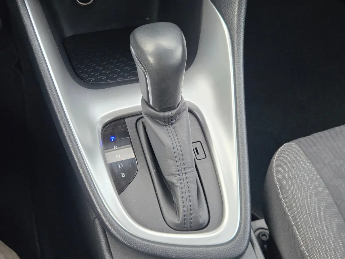 1.5 Hybrid Active DAB / Airco (automatisch) / Hill hold