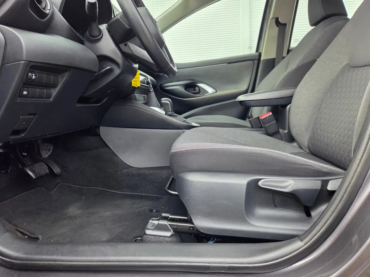 1.5 Hybrid Active DAB / Airco (automatisch) / Hill hold