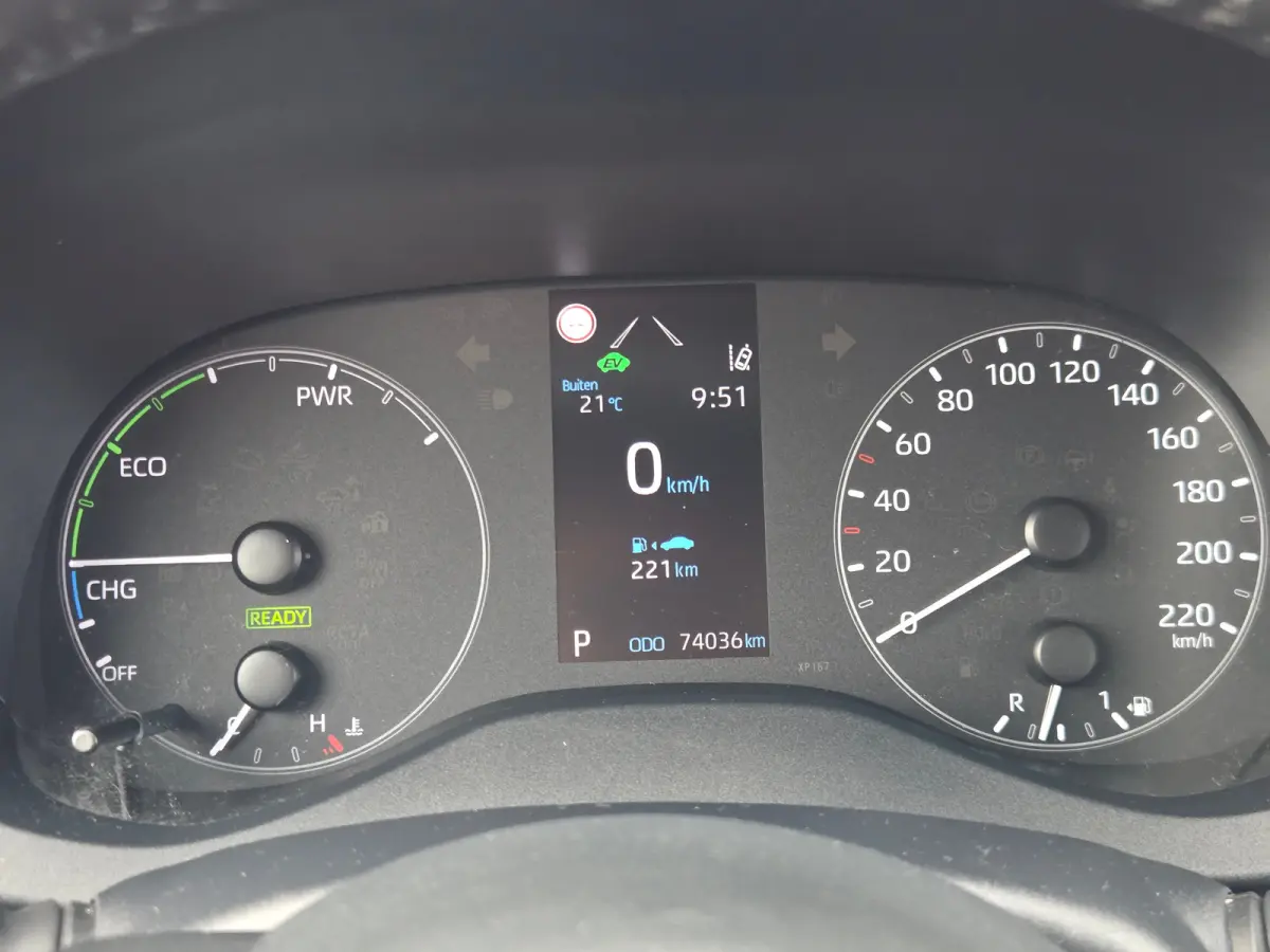 1.5 Hybrid Active DAB / Airco (automatisch) / Hill hold