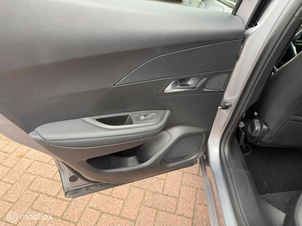 1.2 PureTech Allure 17"Lm Vlg Navigatie Nap Dab