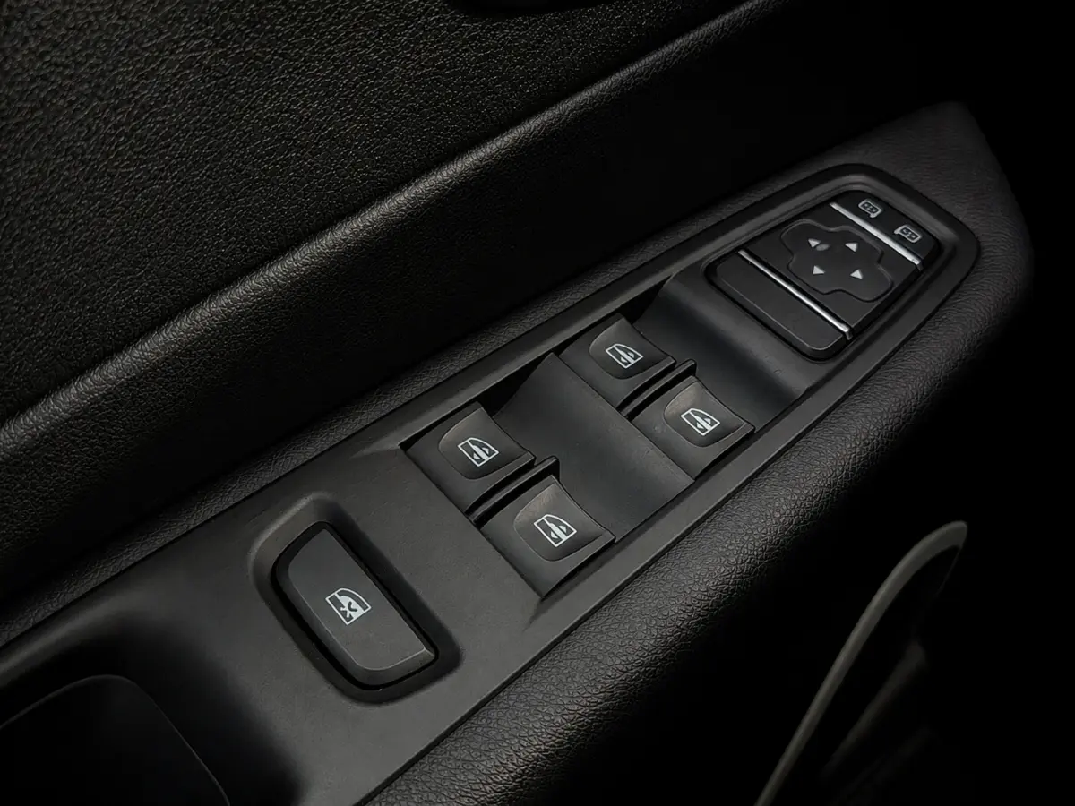 0.9 TCe Zen Airco, Cruise Control, Trekhaak, Stuurbekrachtiging