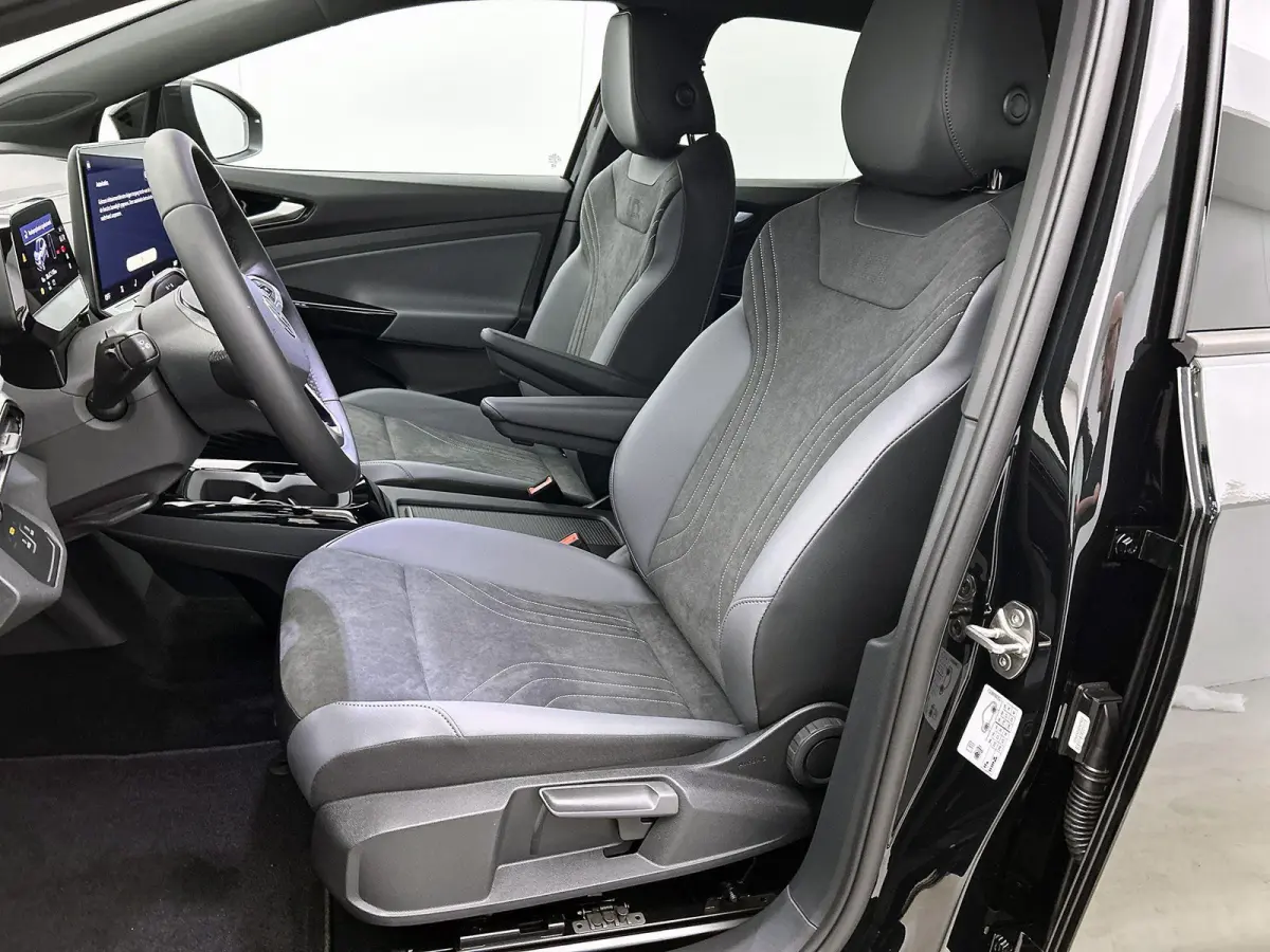 Pro Limited Edition 79 kWh 286 PK | NOVEMBER BINNEN | Automaat | Trekhaak | Navigatie | Stoelverwarming | Parkeersensoren | Adaptive Cruise Control | Apple Carplay | Android Auto | Climate C