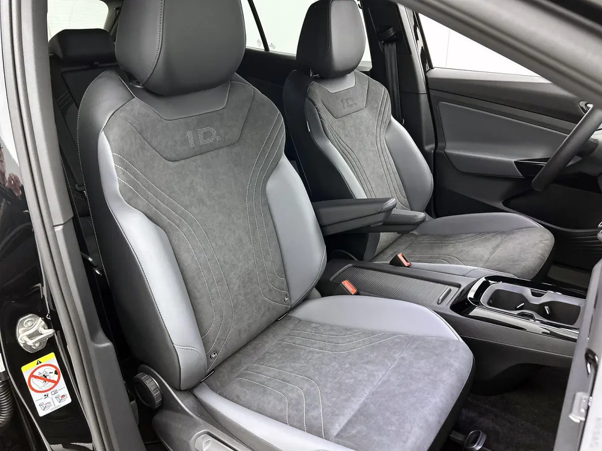 Pro Limited Edition 79 kWh 286 PK | NOVEMBER BINNEN | Automaat | Trekhaak | Navigatie | Stoelverwarming | Parkeersensoren | Adaptive Cruise Control | Apple Carplay | Android Auto | Climate C