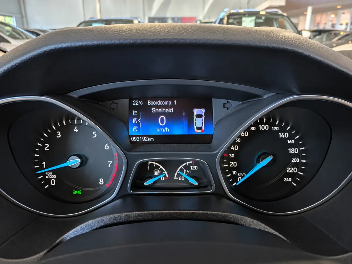 1.0 Trend Airco, Cruise Control, Trekhaak, Stuurbekrachtiging