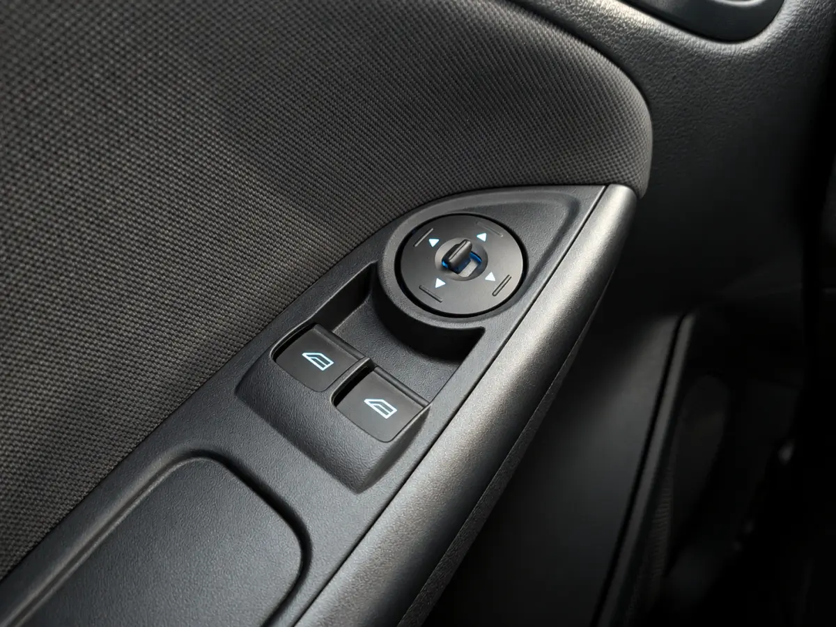 1.0 Trend Airco, Cruise Control, Trekhaak, Stuurbekrachtiging