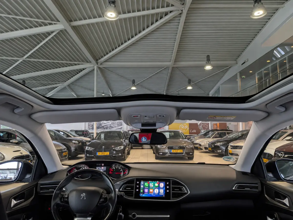 1.2 PureTech Allure Panoramadak, Airtco, Cruise Control, Stuurbekrachtiging