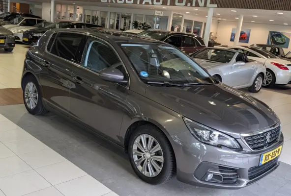 1.2 PureTech Allure Panoramadak, Airtco, Cruise Control, Stuurbekrachtiging