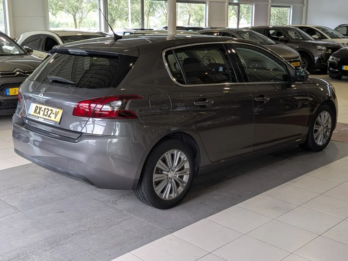 1.2 PureTech Allure Panoramadak, Airtco, Cruise Control, Stuurbekrachtiging
