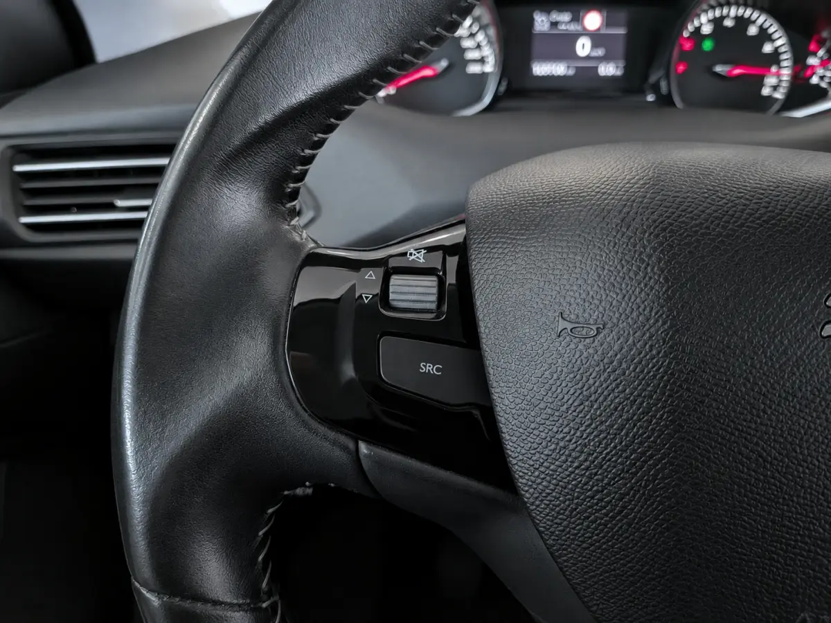 1.2 PureTech Allure Panoramadak, Airtco, Cruise Control, Stuurbekrachtiging