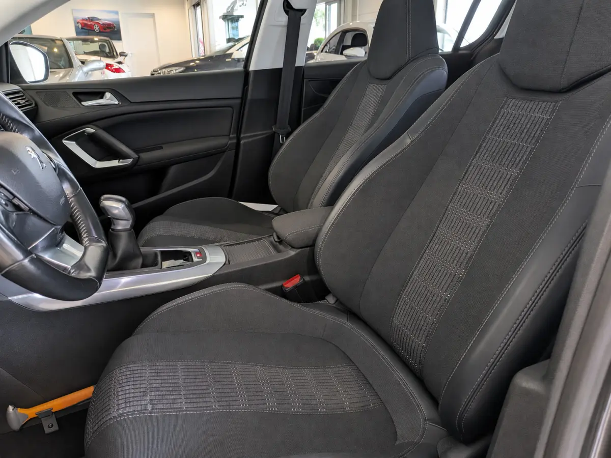 1.2 PureTech Allure Panoramadak, Airtco, Cruise Control, Stuurbekrachtiging