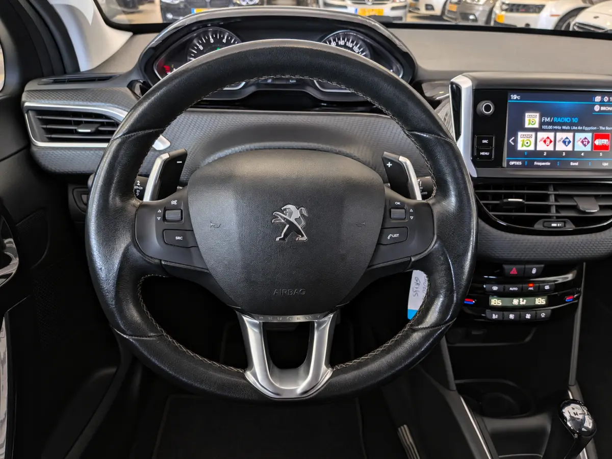 1.2 PureTech Active Automaat Airco, Cruise Control, Stuurbekrachtiging