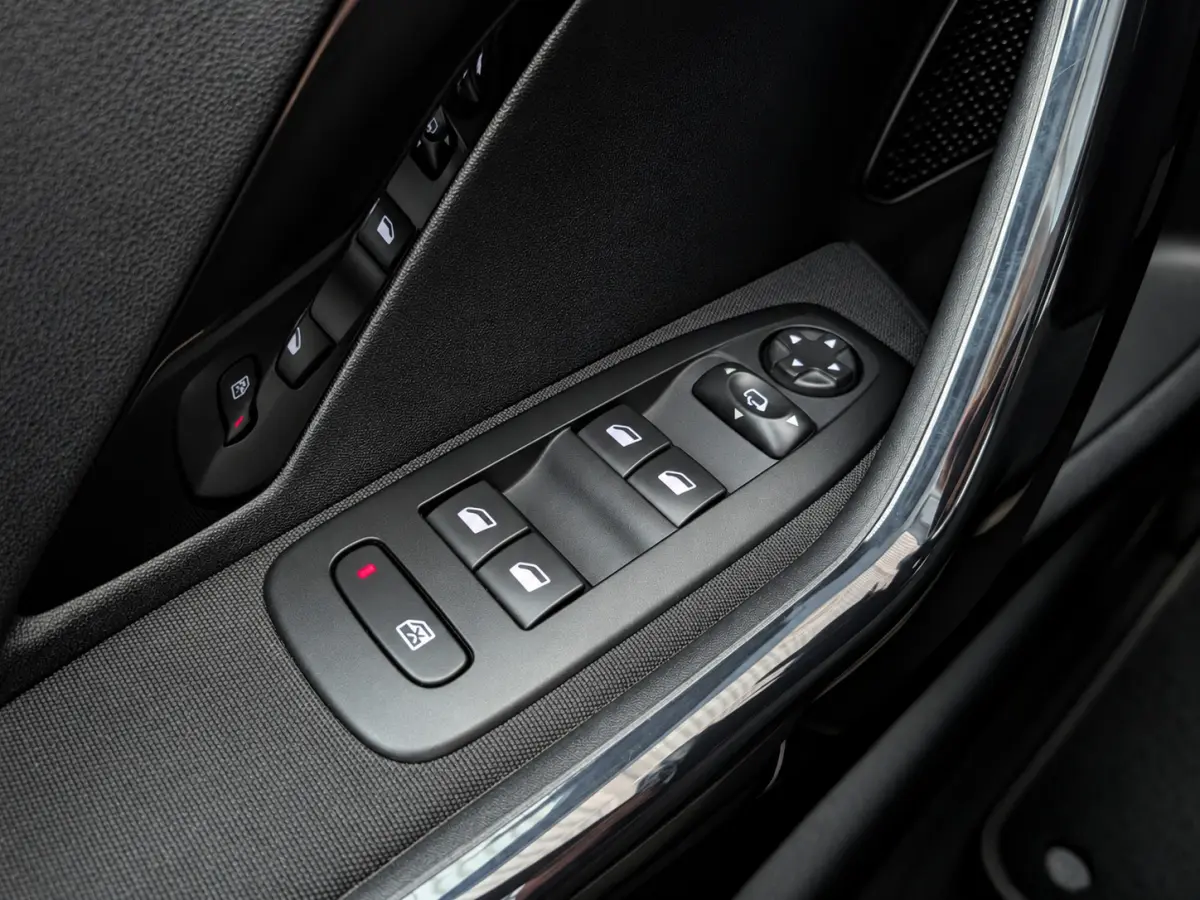 1.2 PureTech Active Automaat Airco, Cruise Control, Stuurbekrachtiging