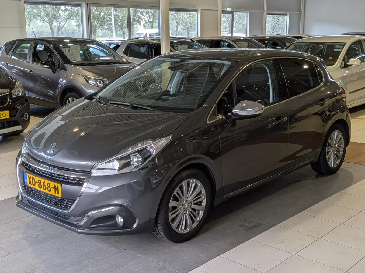 1.2 PureTech Active Automaat Airco, Cruise Control, Stuurbekrachtiging
