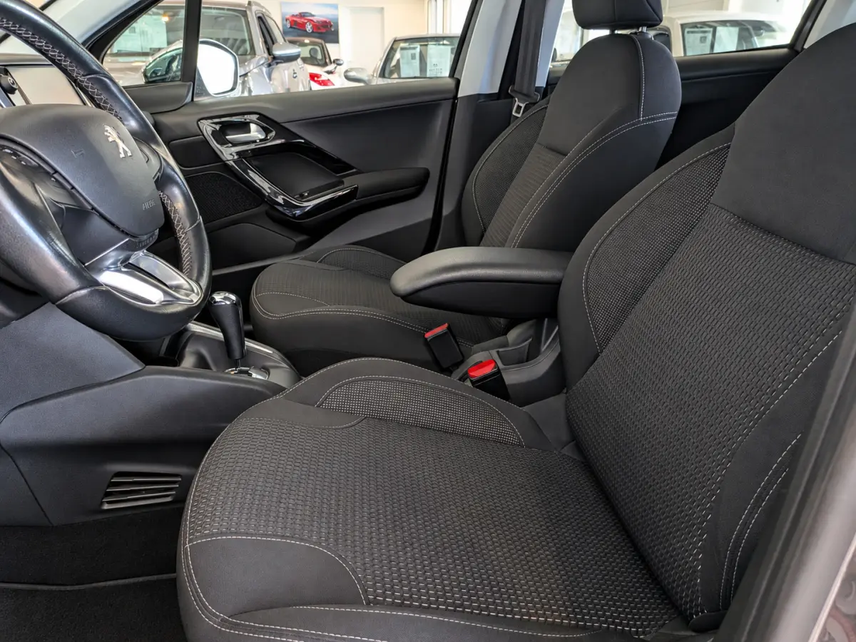 1.2 PureTech Active Automaat Airco, Cruise Control, Stuurbekrachtiging