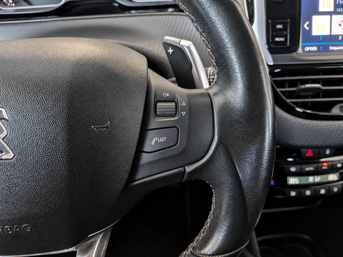 1.2 PureTech Active Automaat Airco, Cruise Control, Stuurbekrachtiging