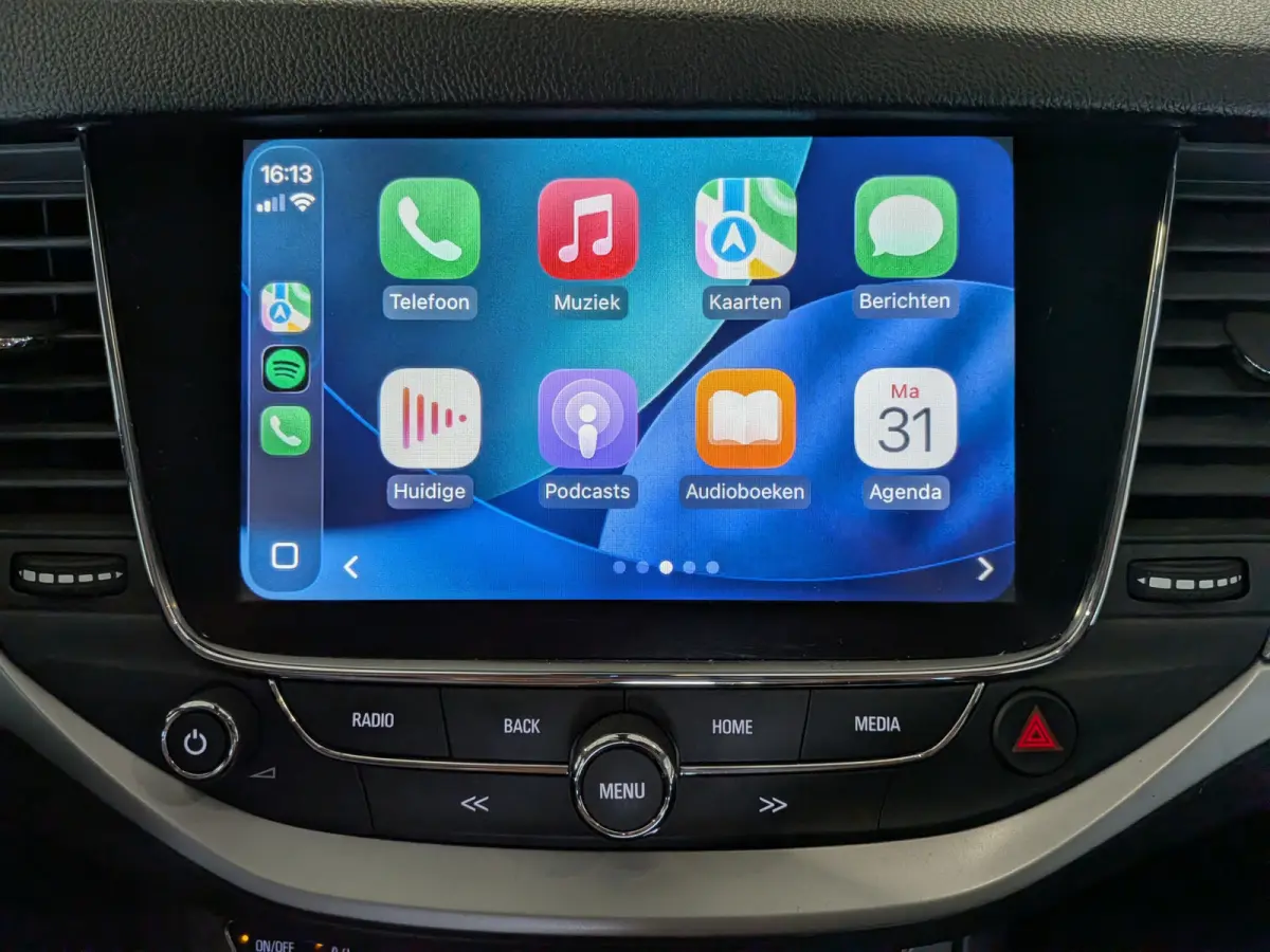 1.0 Turbo Business+ Cruise Control, Carplay, Airco