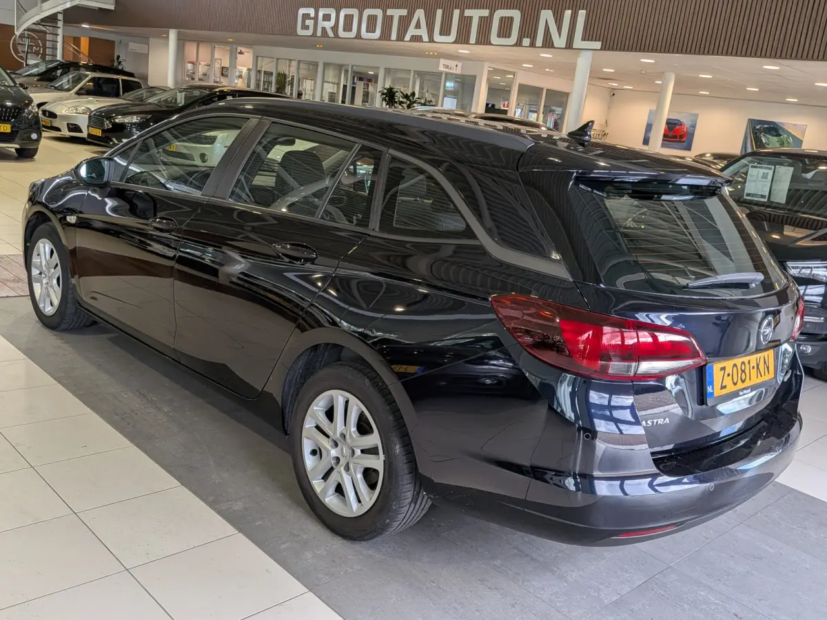 1.0 Turbo Business+ Cruise Control, Carplay, Airco