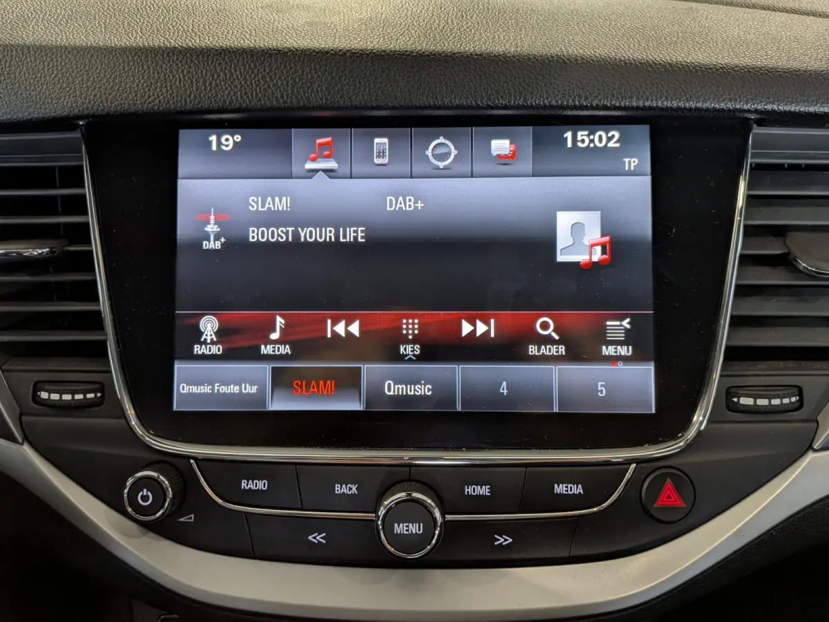 1.0 Turbo Business+ Cruise Control, Carplay, Airco