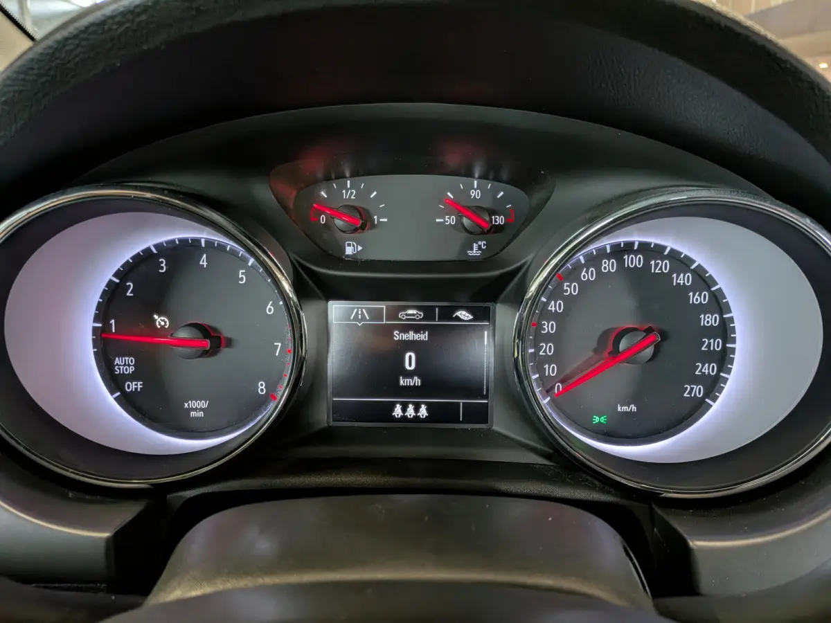 1.0 Turbo Business+ Cruise Control, Carplay, Airco