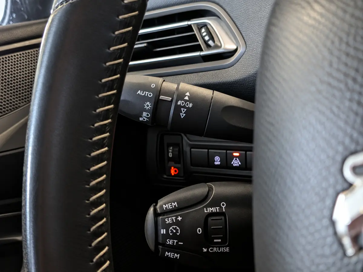 1.2 PureTech Blue Lease Executive Airco, Cruise Control, Stuurbekrachtiging