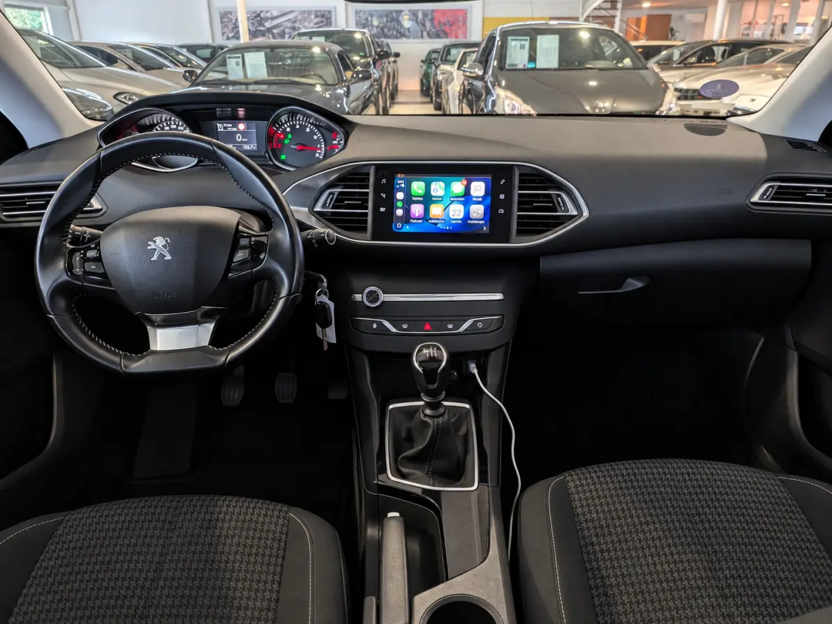 1.2 PureTech Blue Lease Executive Airco, Cruise Control, Stuurbekrachtiging