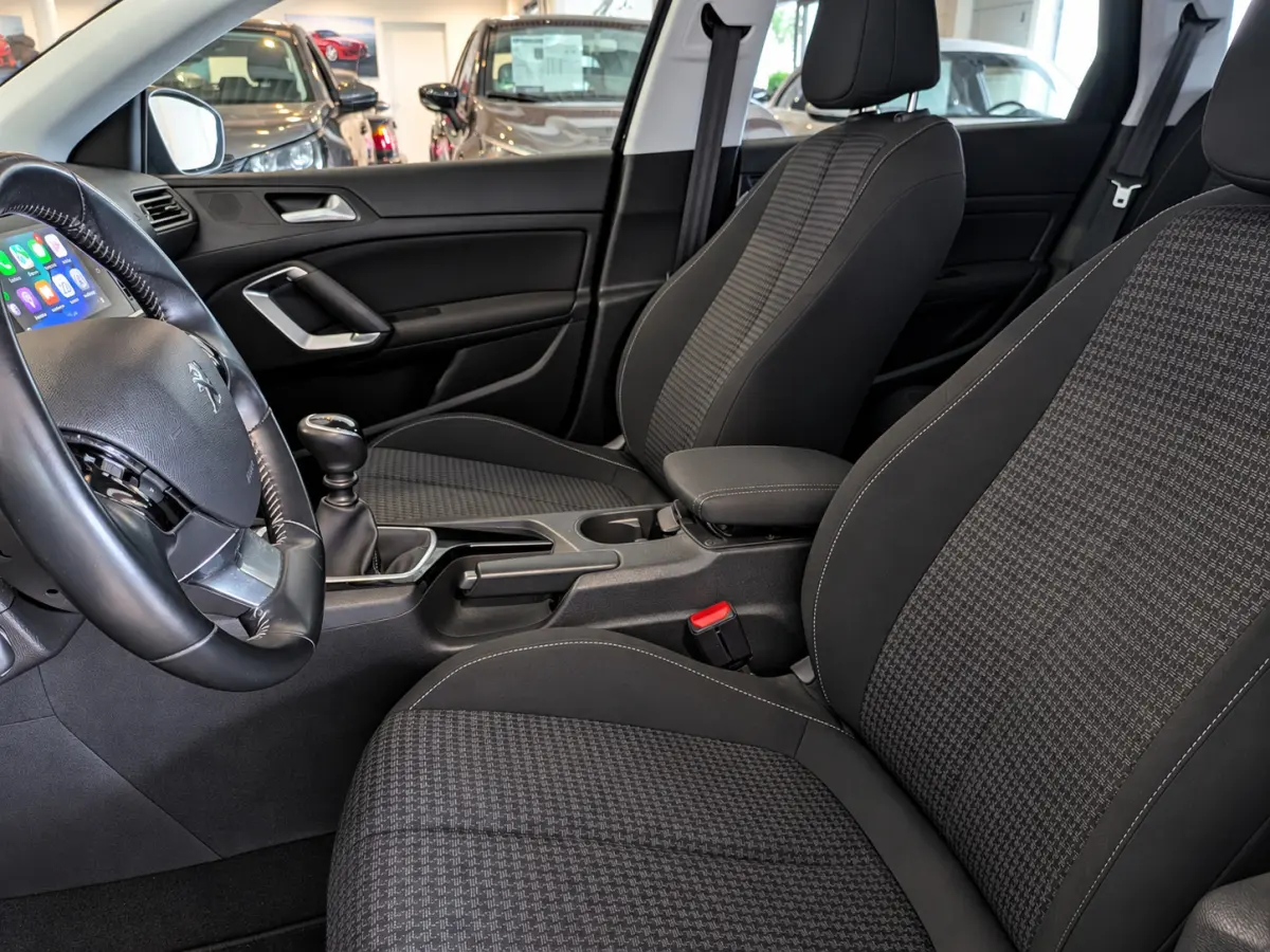 1.2 PureTech Blue Lease Executive Airco, Cruise Control, Stuurbekrachtiging