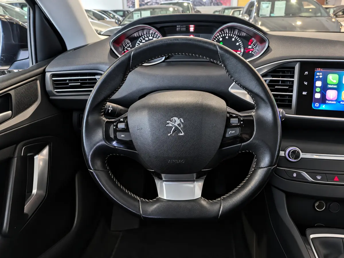 1.2 PureTech Blue Lease Executive Airco, Cruise Control, Stuurbekrachtiging