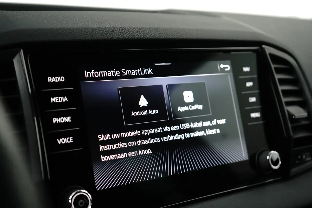 1.5 TSI 150 pk ACT Sportline Business 7-DSG | Achteruitrijcamera | Cruise control | Stoel/stuur verwarming |