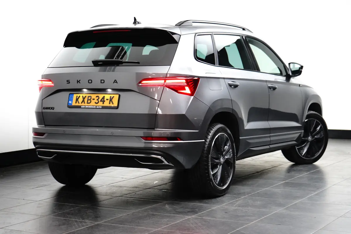 1.5 TSI 150 pk ACT Sportline Business 7-DSG | Achteruitrijcamera | Cruise control | Stoel/stuur verwarming |