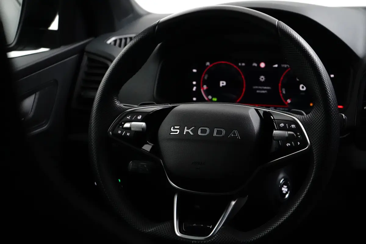 1.5 TSI 150 pk ACT Sportline Business 7-DSG | Achteruitrijcamera | Cruise control | Stoel/stuur verwarming |