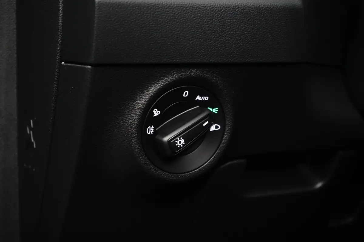 1.5 TSI 150 pk ACT Sportline Business 7-DSG | Achteruitrijcamera | Cruise control | Stoel/stuur verwarming |